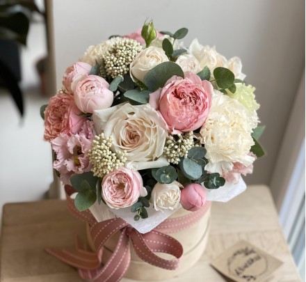 Flowers in box №7 - peony roses, eustoma, carnations, ozotamnus